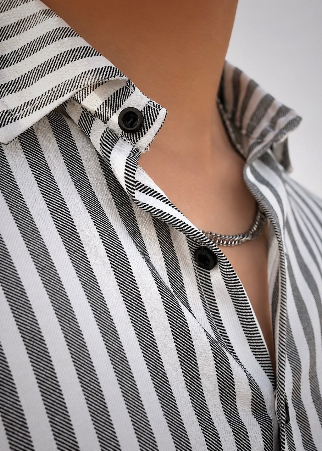BOXY FIT LINED SHIRT